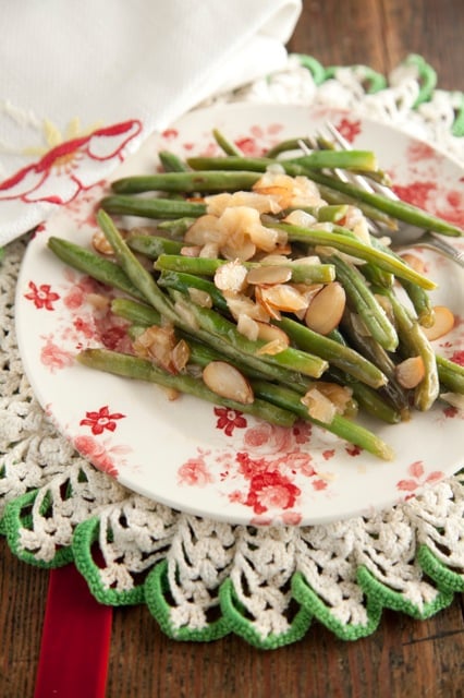 Green Beans with Almonds and Caramelized Onions Recipe