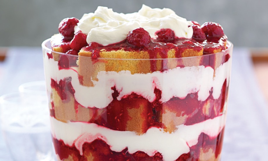 Paula Deen Cuts the Fat, 250 Favorite Recipes All Lightened Up, Exclusive: Christmas Trifle