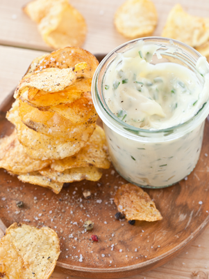 Parmesan and Garlic Potato Chips Thumbnail