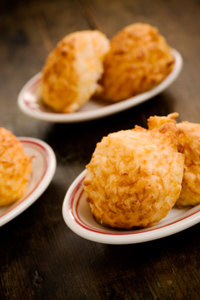 Paula Deen: Cheese Biscuits Recipe - With Video